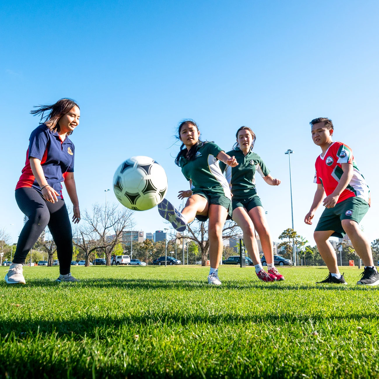 如此强劲的 如此强劲的